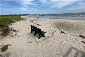 beach bench 
